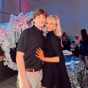 Meet your Posher, Allie